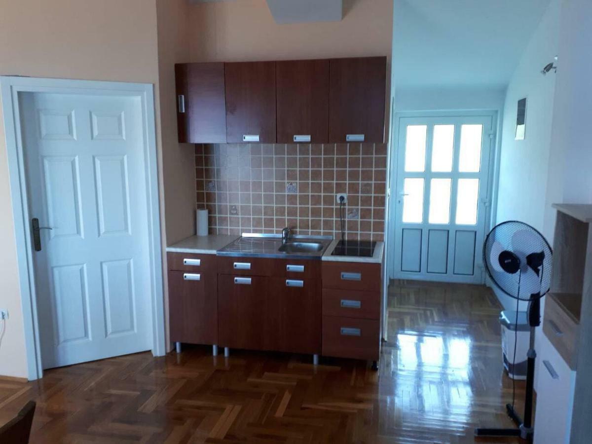 Apartments Horvat On Island Pag Vlašići Exterior foto